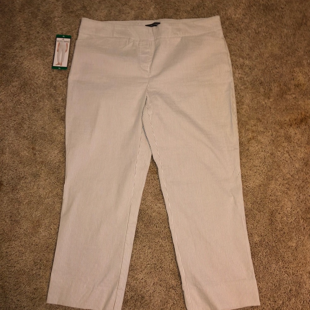 Hilary Radley Tan & Cream Sttiped Stretch Seersucker Psnts XL New